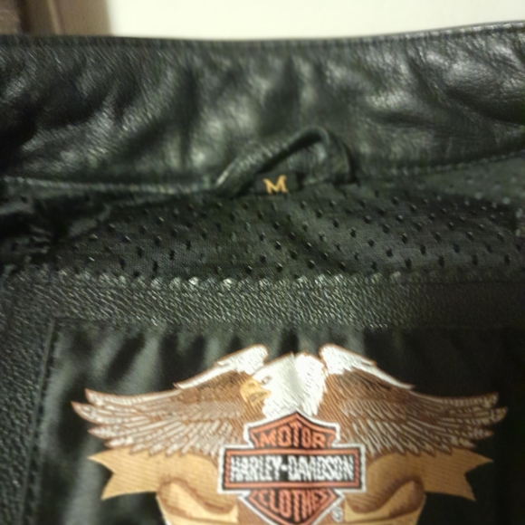 Very nice Harley Davidson riding jacket. - Picture 11 of 14